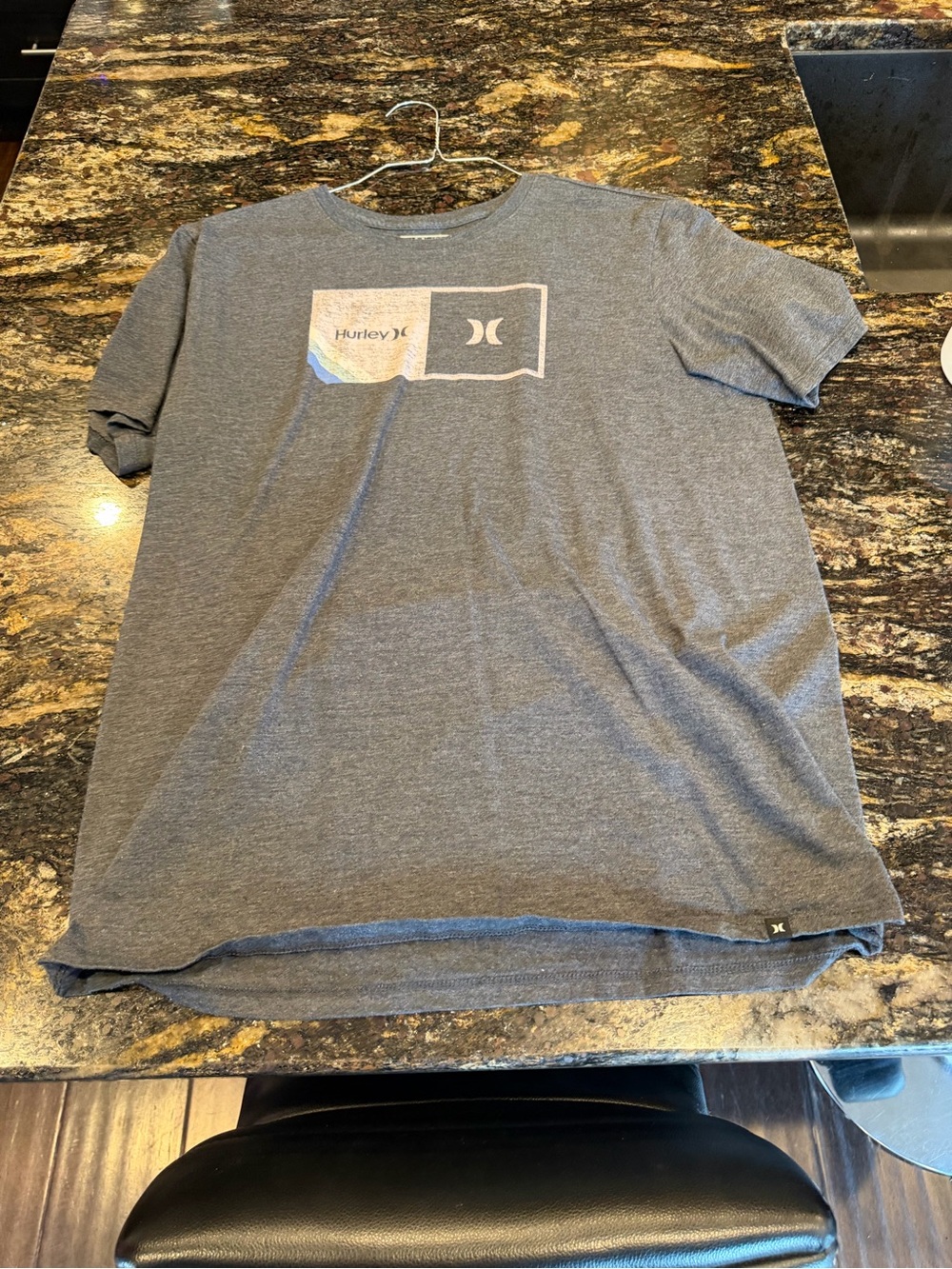 Hurley Gray Short-Sleeve Logo Tee L